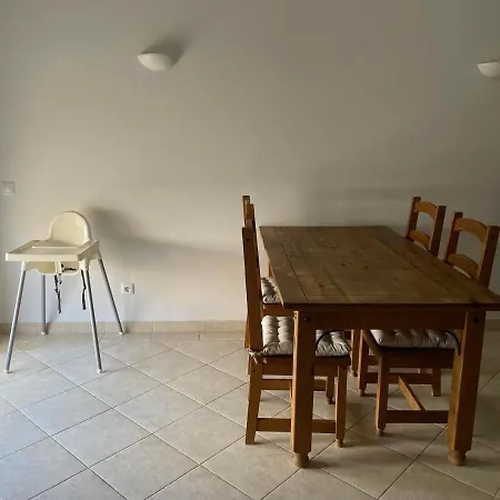 Beachfront T1 Apartament Armação de Pêra